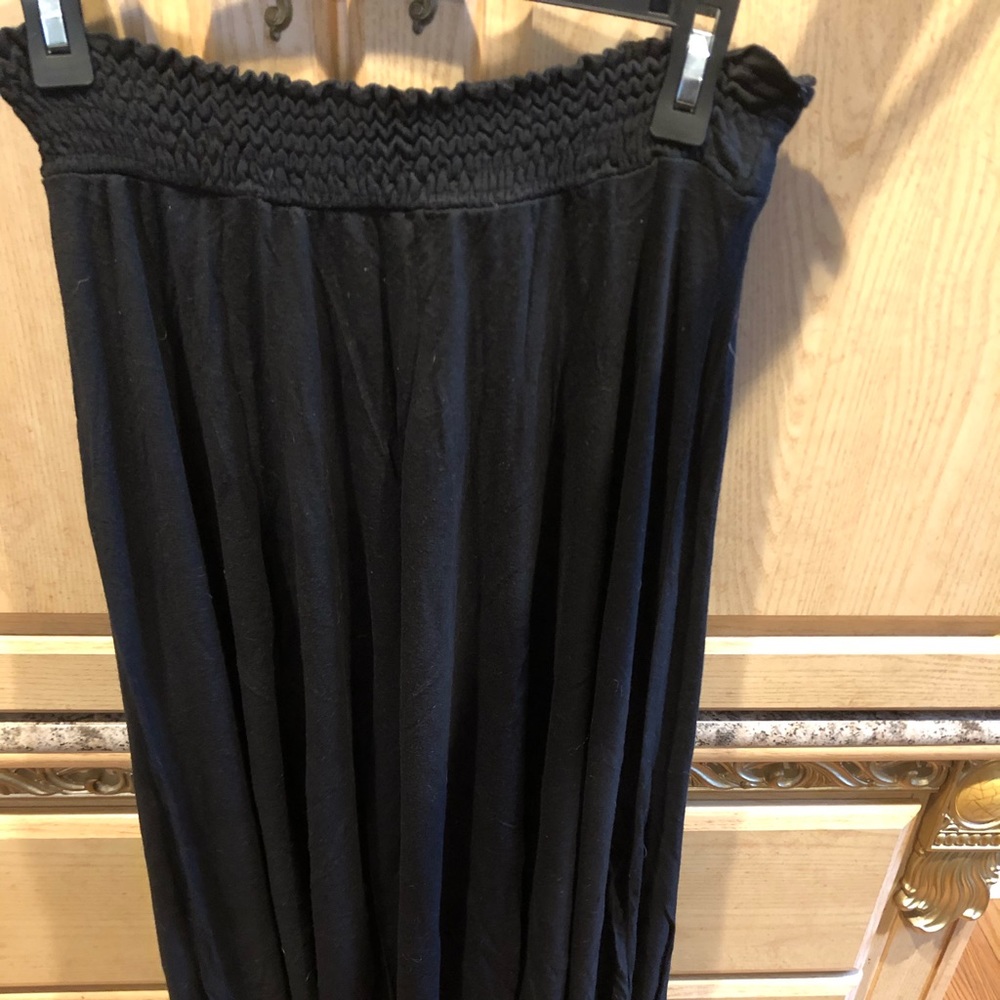 Hi-lo black maxi skirt
